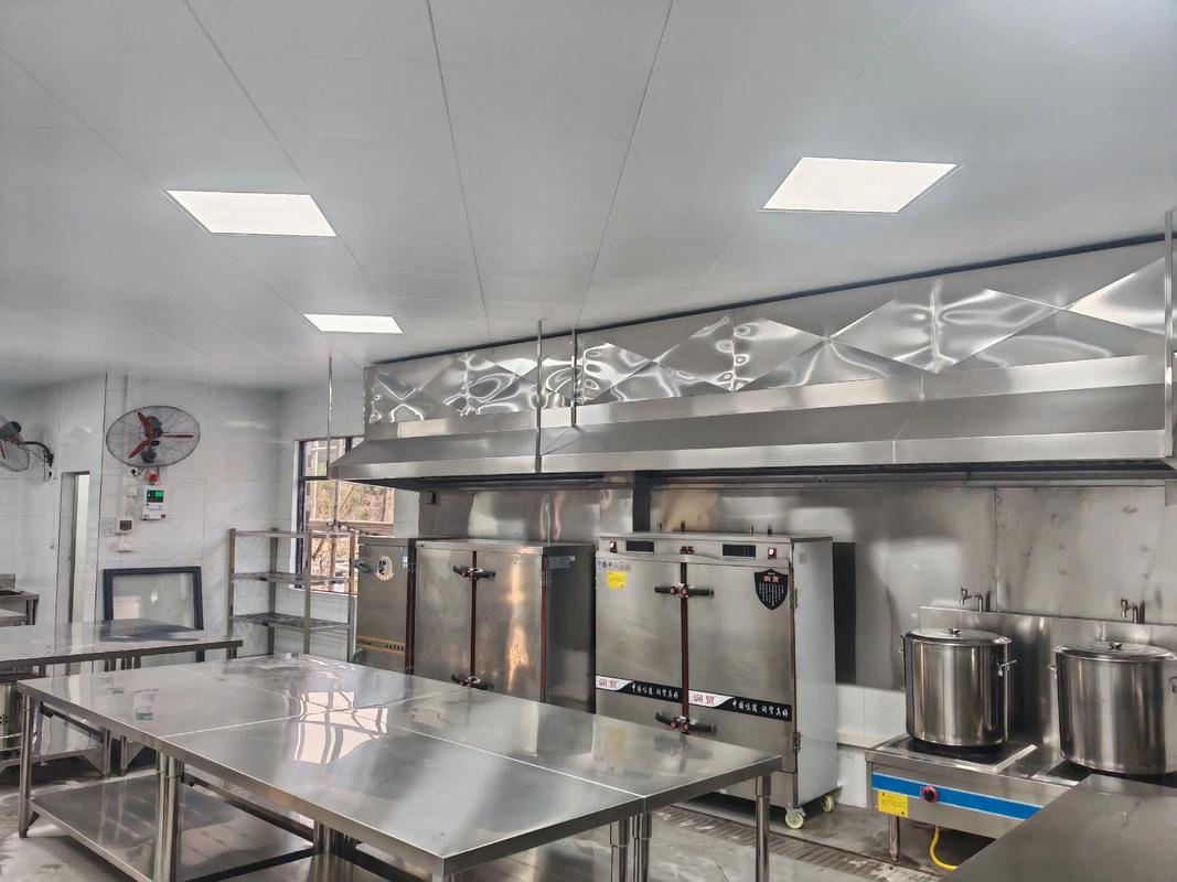 喜宴堂厨房厨具设备完工#厨房设备工程 #厨房排烟 #不锈钢制.jpg