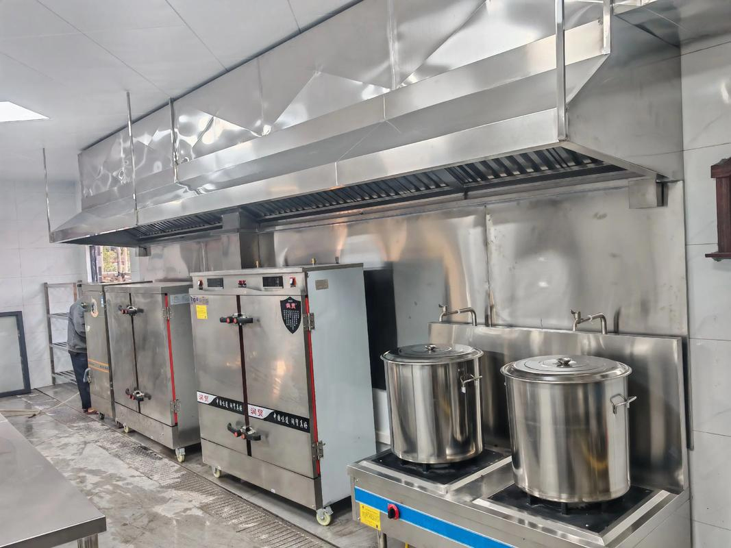 喜宴堂厨房厨具设备完工#厨房设备工程 #厨房排烟 #不锈钢制-1.jpg