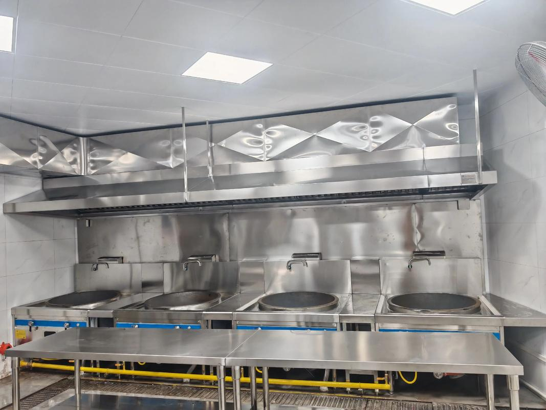 喜宴堂厨房厨具设备完工#厨房设备工程 #厨房排烟 #不锈钢制-2.jpg